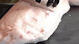 这块牛肉我一口一个嘛嘛香