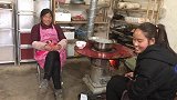 燕子做大馅饼，一次做8个，皮薄馅多，酥脆可口，一家老小都爱吃