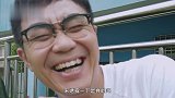 阿雅爆笑做鬼脸，镜头秒移开，吐槽：你去拍古力娜扎好了