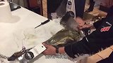 像“老树根”的火腿，历经10年才形成，一根就要几万块