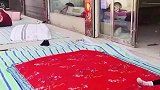 家人做22条被子给女儿陪嫁，开心又有点难过