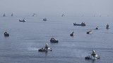 西方油轮告急，伊朗拒绝美国谈判要求，两百艘军舰部署三大海域