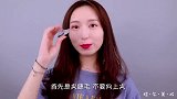 向下夹睫毛，Z字型涂刷睫毛膏，卷翘度能维持一整天哦