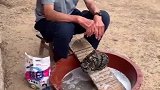 太行山里洗衣服的老大爷