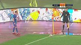 申花捡到宝了！荣昊一拨一扣起脚打门 张思鹏精神集中不敢怠慢