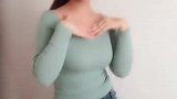 紧身裤紧身衣的搭配，释放美女小姐姐坚持健身后的魅力！
