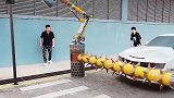 斑马线闯红灯拦截设备，这个设计怎么样？