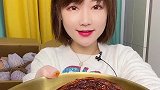 红烧肉搭配米饭，太好吃了