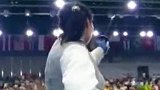 50岁奥运女王为救孩子被迫移民，场上高举祖国好！