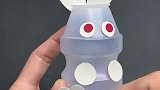 开学了，用饮料瓶做可爱的小兔子笔筒