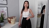 穿红色蕾丝吊带裙收敛很多，真是美极了