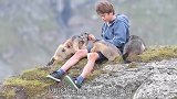 小男孩土拨鼠相约阿尔卑斯山，一晃9年过去，土拨鼠从未忘记赴约