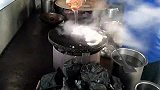 一顿操作猛如虎，就想问你服不服，这样的小吃你会买吗？