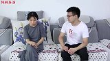 老公离世15年后，妻子带女儿回家，刚进屋女儿就喊爸爸