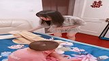 一个满眼都是我的女人，找不到手机找我，什么都找我白天找我，就