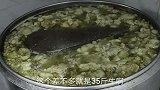 西安地道的牛羊肉泡馍，两代人干了13年，一碗泡馍半碗肉