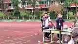 男子在运动会上跳高，直接上演教科书级教学