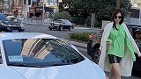 酷酷的兰博基尼小姐姐