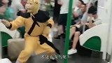 爆笑：猴哥，你真是让八戒给带坏了啊！