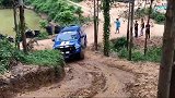 .排量坦途挑战南昆山虎形地越野基地的斜坡