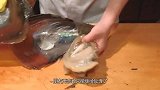 朋友买来只“巨型”河蚌，打开洗净不剩5两肉，网友：被坑了吧！