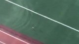 没想到还能看到鱼在操场游400米