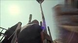 大漠苍狼：高手单枪匹马闯匪寨，绝世武功暴揍土匪，成功救走寡妇