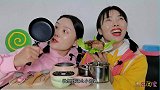 趣味拆箱：搞怪妹子用“迷你厨房套装”煎五花肉，好玩惊喜又逗乐