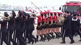 日本女兵在港口的表演，实不相瞒没忍住又看了一遍