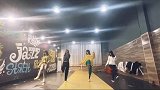 希望变老的时候，我们依旧是我们