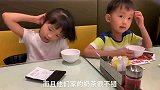 很受香港本地人与内地游客欢迎的翠华餐厅，这的奶茶一定要试试