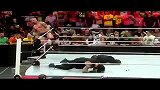 WWE-14年-年度不能错过的瞬间之圣盾分裂罗林斯背叛队友-专题