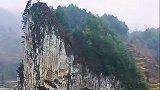 贵州一奇特山峰，四周是村庄，出人才的地方