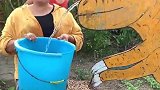 会喷水的小恐龙