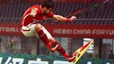 坐等中国野牛飞踹角旗竿！洛国富首入国足引爆球迷圈