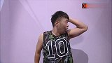 吴倩太逗了！唱歌跑调救不回来，还被白敬亭像小鸡一样拎起来！