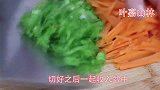 夏天多吃黄瓜，教你一个新吃法，不炒不凉拌，5分钟就搞定