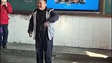 这小伙子确实有点东西啊！