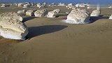 旅游-埃及白沙漠巨型蘑菇岩-20140221