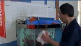 女孩被鬼附身，性格大变，老师崩溃