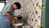 猪肉白菜大蒸饺怎么做才好吃，皮薄馅大，一咬出汤，水灵好吃