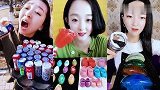 美女直播吃彩色汽水糖，看着真过瘾，是我向往的生活