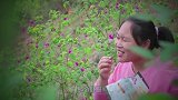 胖妹在自家庄园嗑瓜子，坐着收钱的日子没苦恼，发愁今天吃啥肉