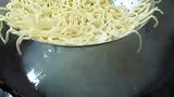 炒面的正确做法，太香了看着都流口水