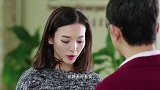 得知小伙昏迷住院的原因后，美女既心疼又生气