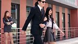 美女们真是会玩，这样撩汉！
