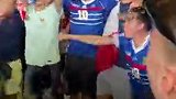 法国4-1大胜挪威赛后法国球迷又唱又跳