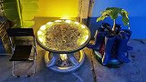 小伙用轮胎制作的茶桌茶台，真是太有创意了！