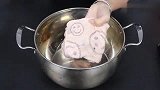 不锈钢锅的黑渍难清除？教你一招，不用任何洗涤剂，轻松去除黑渍