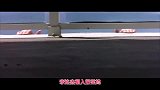 李连杰好莱坞一跳，拿到一亿片酬，成龙这一跳没保险公司敢担保。